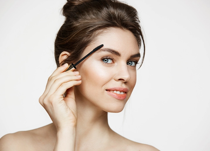 La greffe de sourcils/implant de sourcils en Turquie / Antalya - Coûts et Procédure